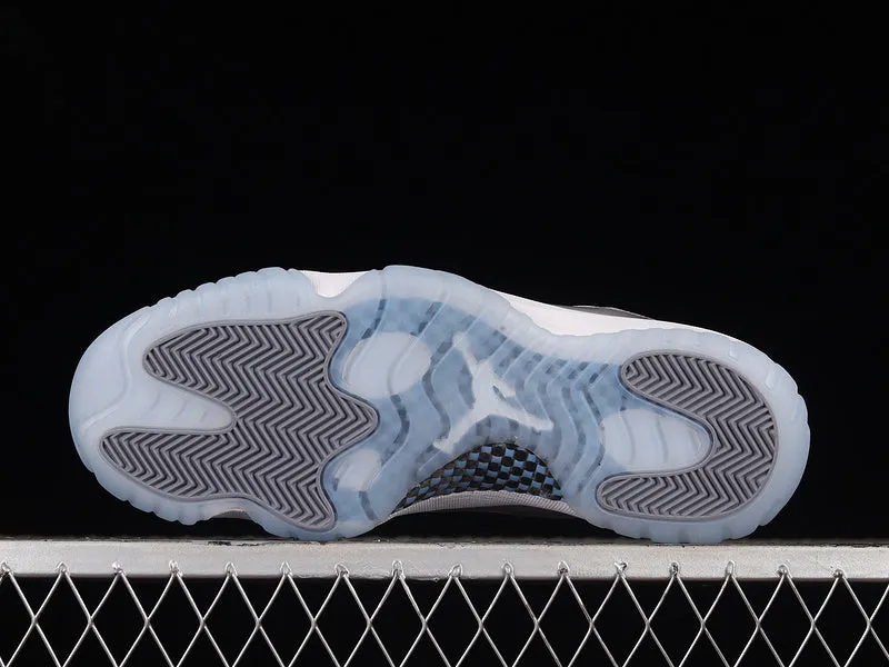 AIR JORDAN 11 RETRO LOW WHITE/UNIVERSITY BLUE