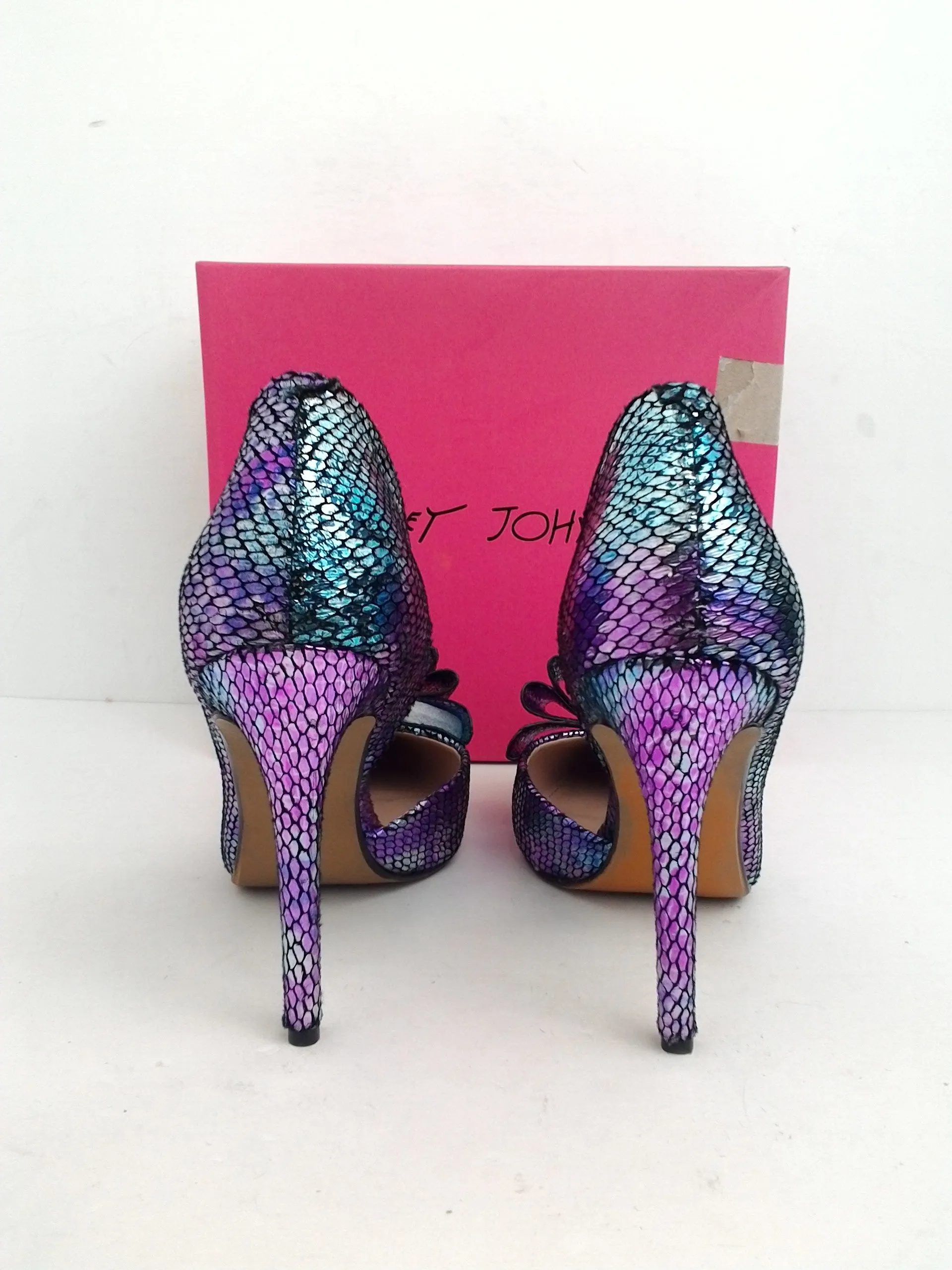 Betsey Johnson Women's Prince Purple/Blue Snake Print Size 8 M