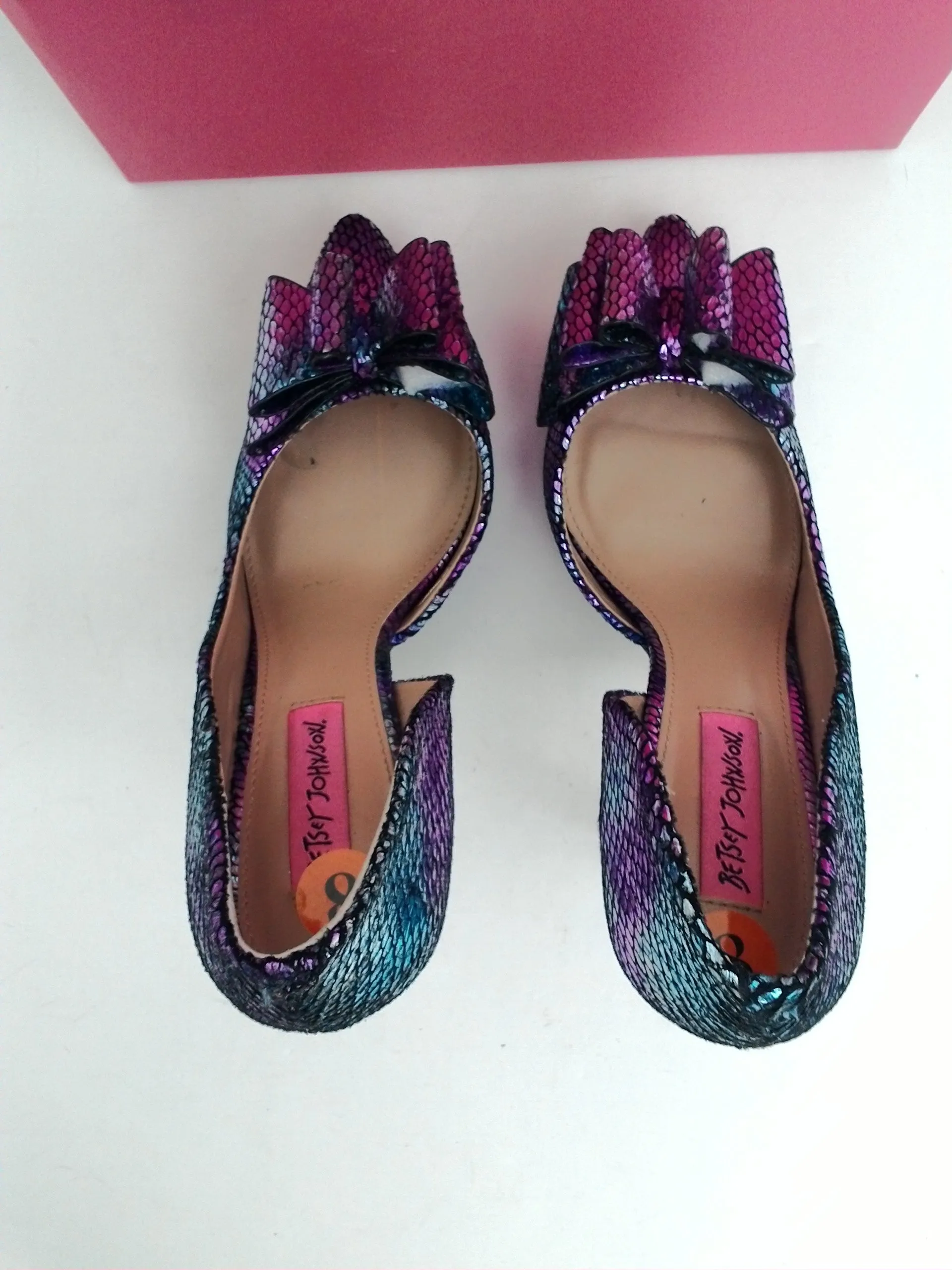 Betsey Johnson Women's Prince Purple/Blue Snake Print Size 8 M