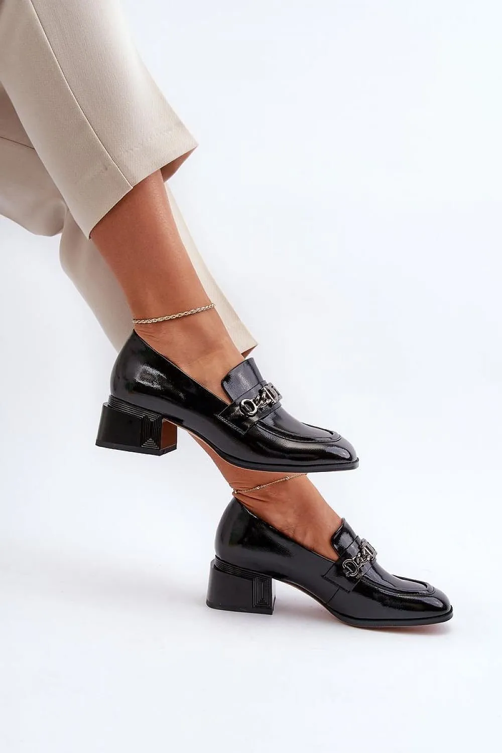 Elegant Sleek Timeless Heel Pumps