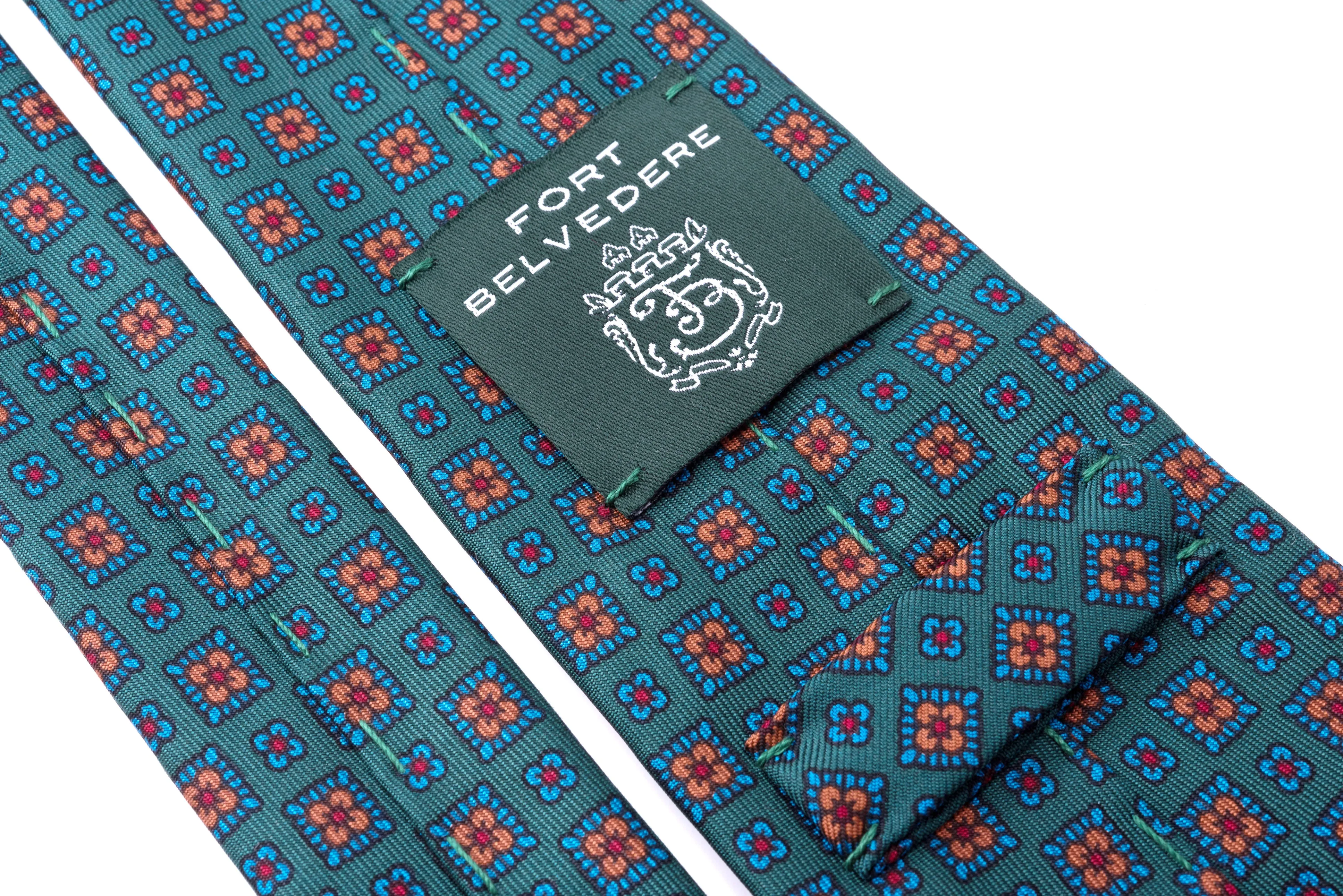 Green Motif Madder Silk Tie