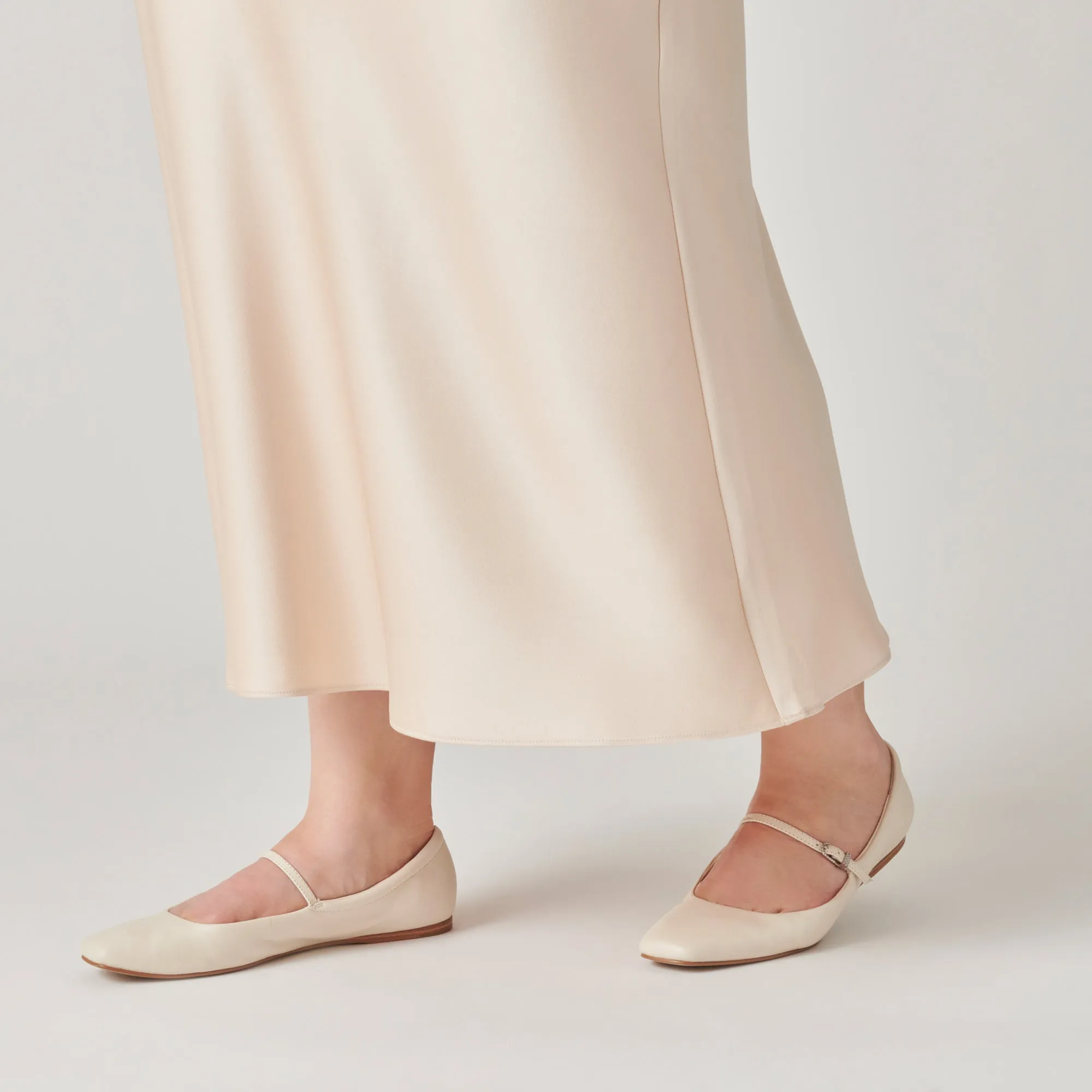 REYES BALLET FLATS IVORY LEATHER